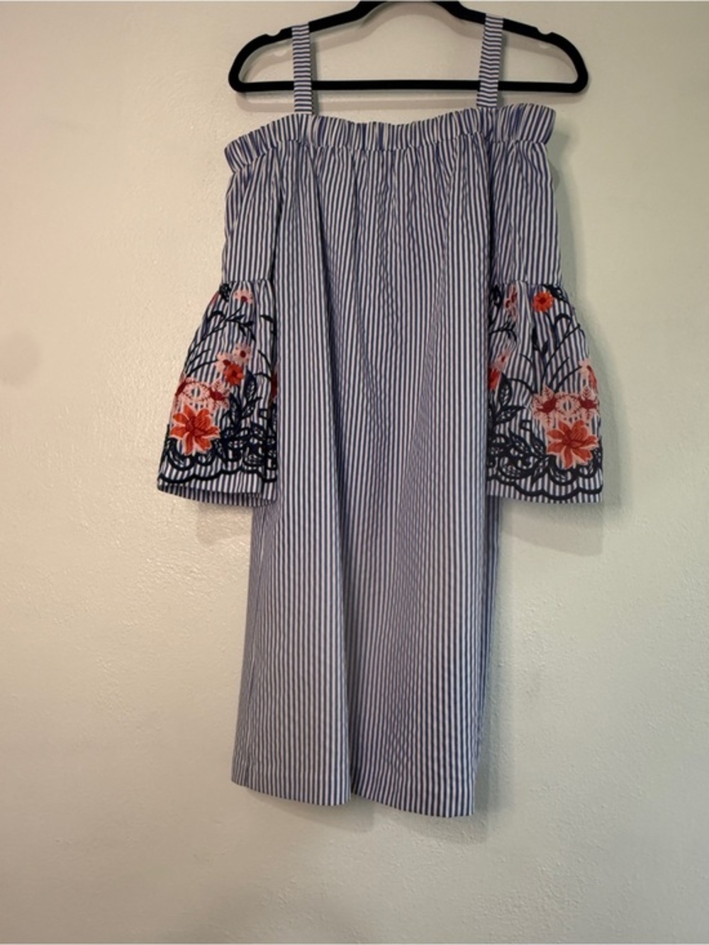 J. Howard Striped Off-Shoulder Dress with Floral Embroidered Sleeves. Sz 8.